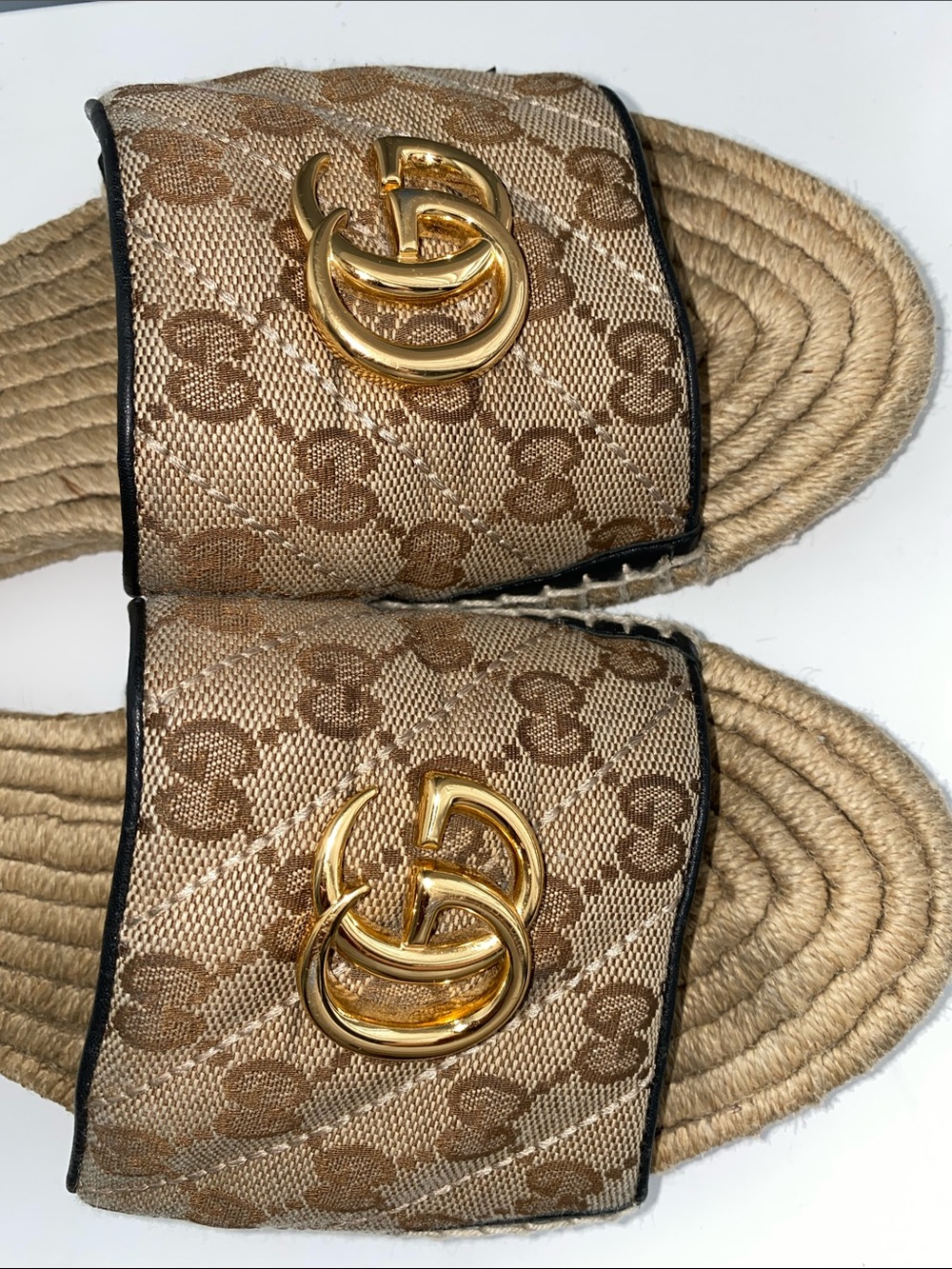 Authentic Gucci Beige Espadrilles Slide Sandals with Gold Double GG - Picture 3 of 11